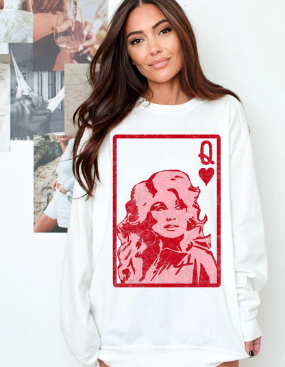 Dolly Parton: Queen of Hearts" Crewneck Sweatshirt - Rule the Style Kingdom with Dolly's Iconic Charm!