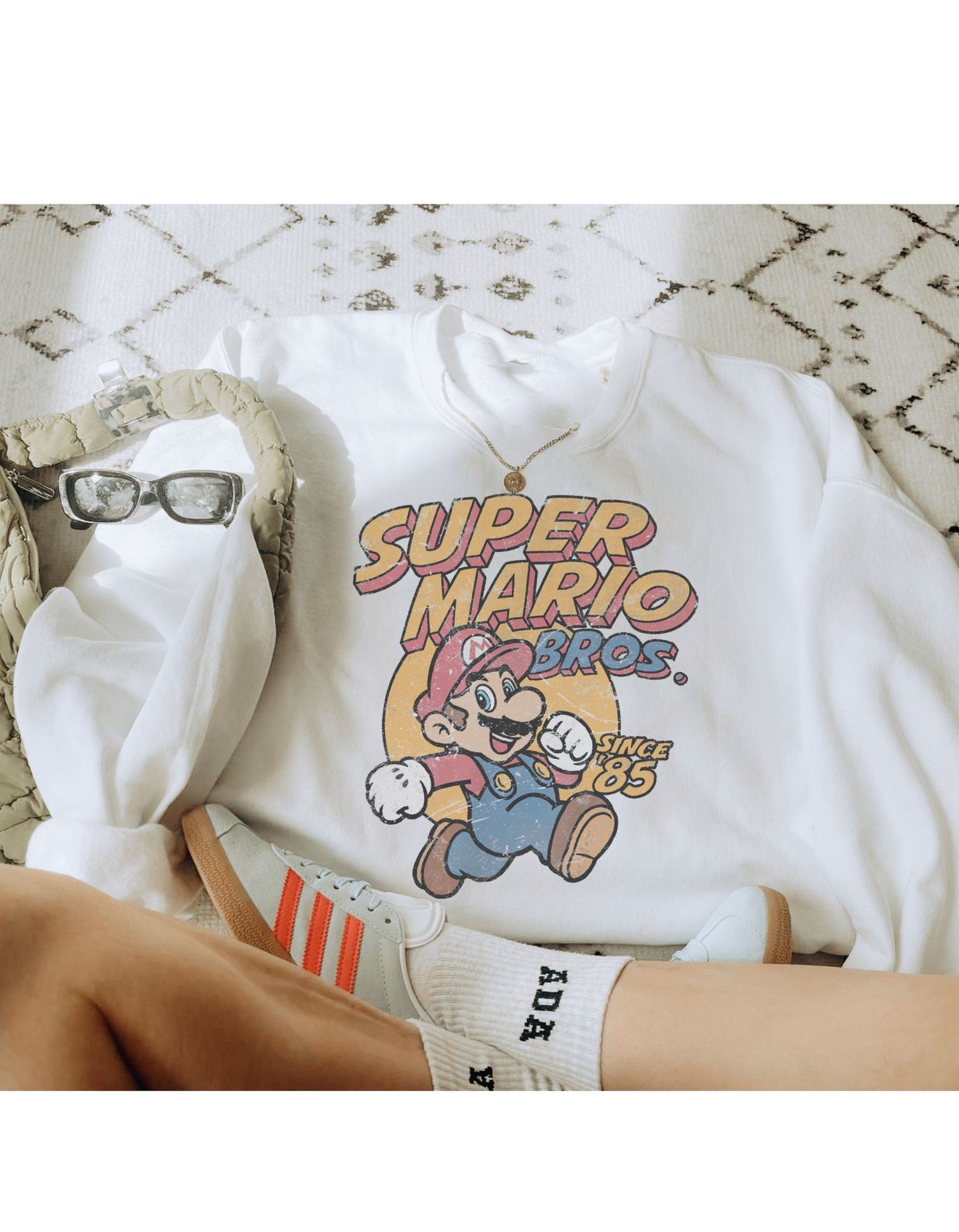 Retro 80s Supero Mario Bros Sweater - Nostalgic Gaming Chic