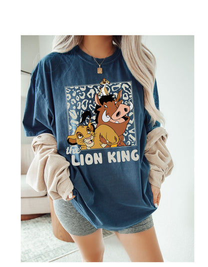 Hakuna Matata Nostalgia Tee: Roar Back in Style with our Retro Lion King Cotton Delight!