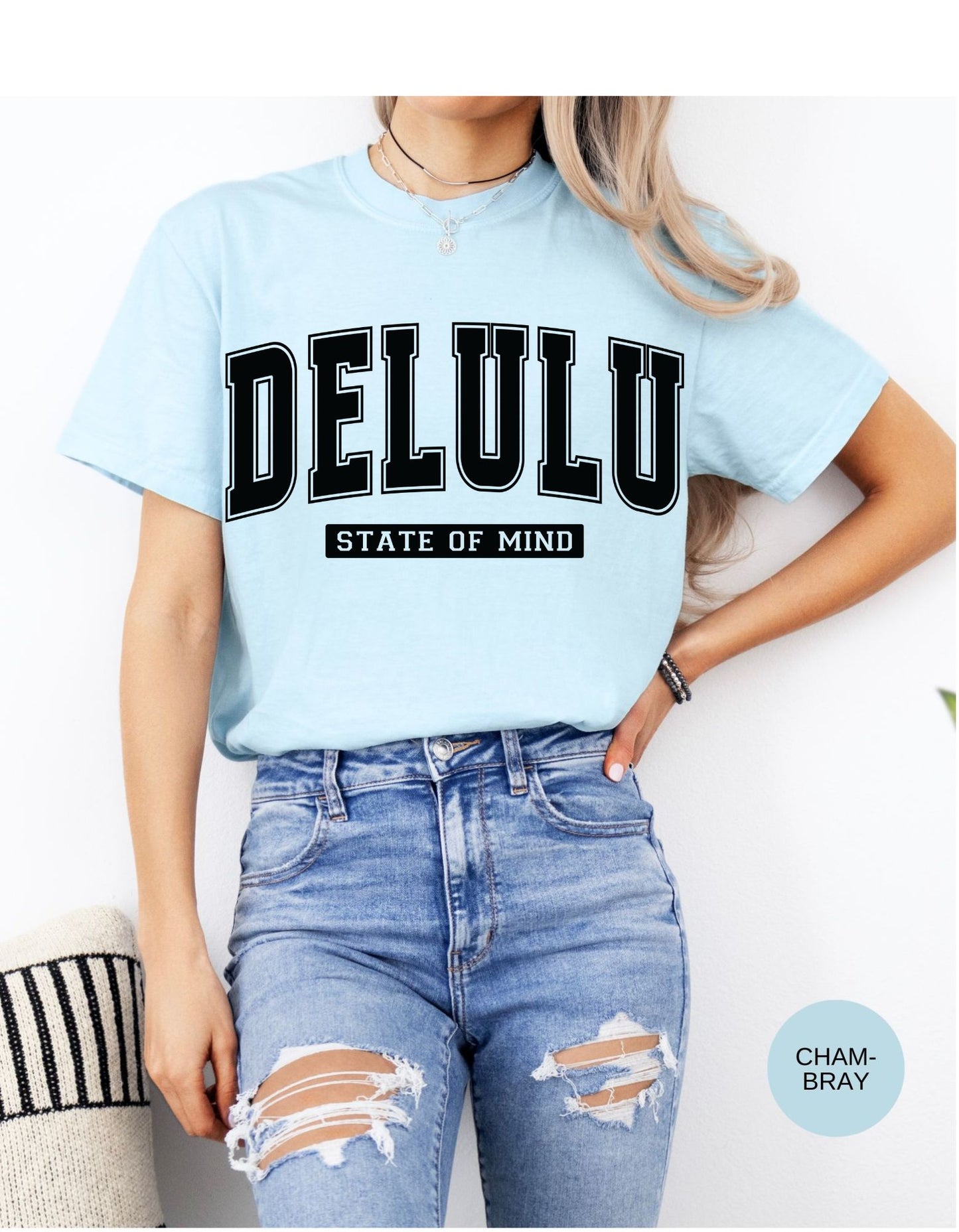 Delulu Dreamer Tee