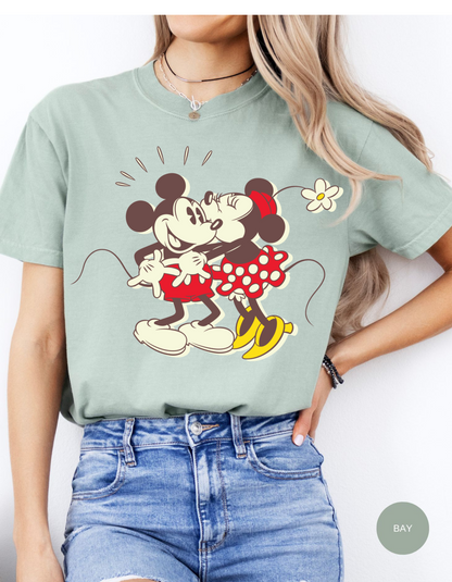 Sweet Vintage Love: Minnie Kissing Mickey Tee